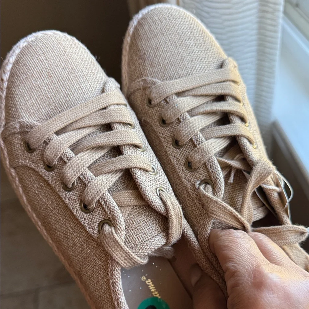 Tommy Bahama Galana Shimmer Tan Canvas Espadrille Sneakers Size  7.5